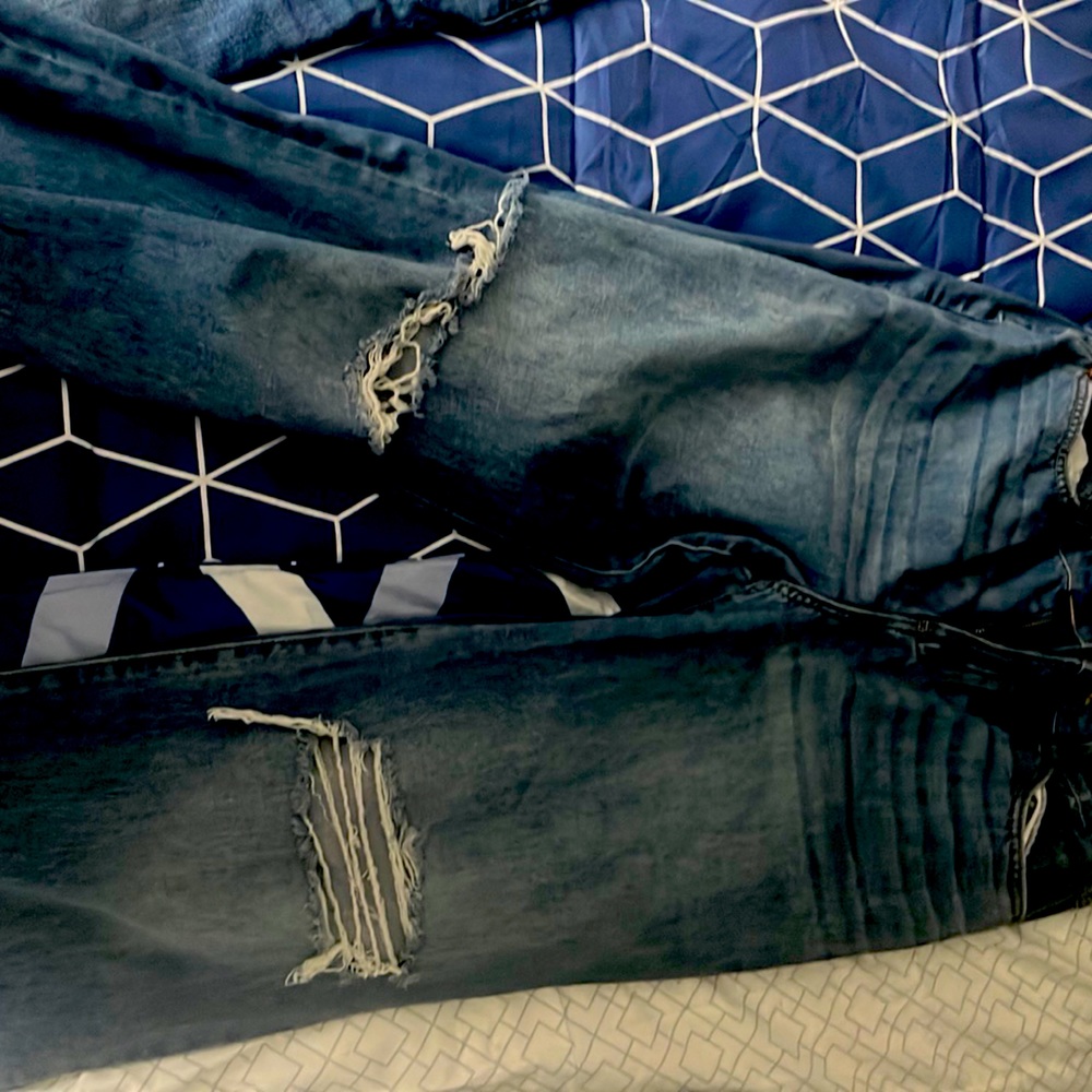 size 13 , brand is rewash new york Los Angeles, high rise - Picture 1 of 2